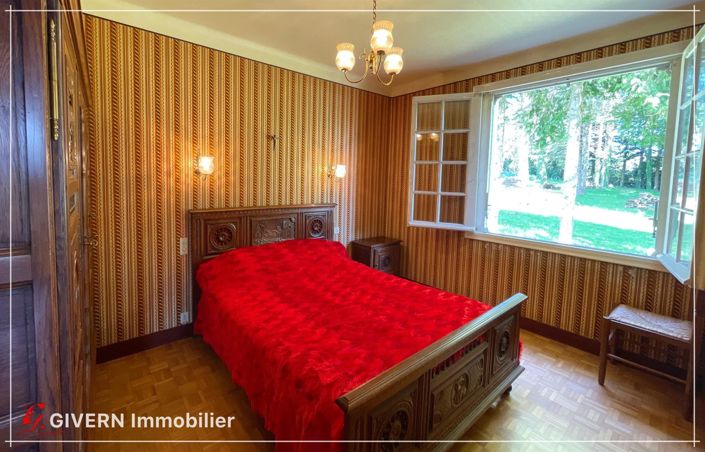 Image No.8-5 Bed House for sale