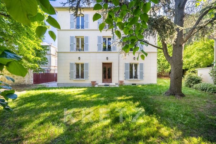 Image No.1-5 Bed House for sale