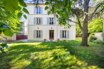 1 - Saint-Germain-en-Laye, House