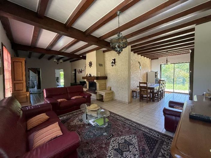 Image No.2-Maison de 4 chambres à vendre à Pressignac-Vicq