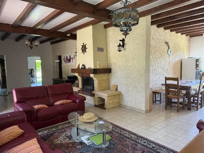 Image No.4-Maison de 4 chambres à vendre à Pressignac-Vicq