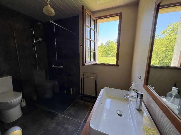 Image No.7-4 Bed House for sale