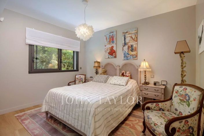 Image No.12-3 Bed House for sale