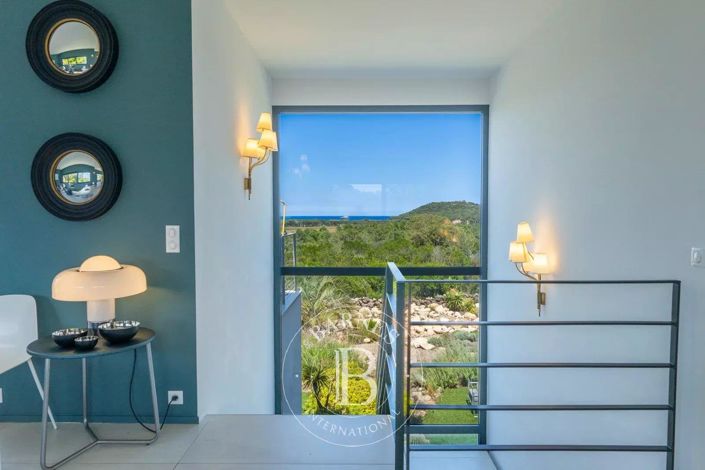 Image No.13-5 Bed House for sale