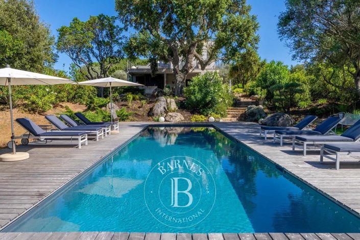 Image No.2-5 Bed House for sale