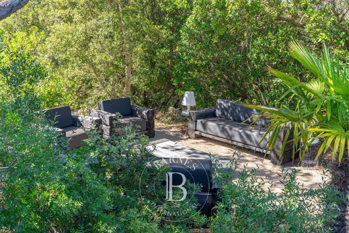 Image No.5-5 Bed House for sale