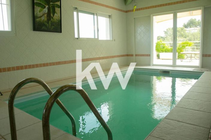 Image No.1-7 Bed House for sale