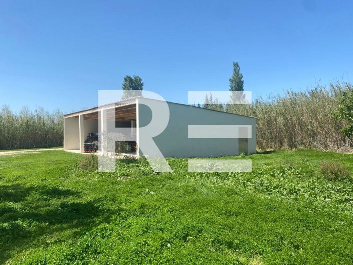 Image No.6-5 Bed House for sale