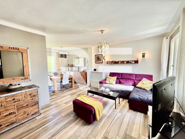 Image No.3-3 Bed House for sale