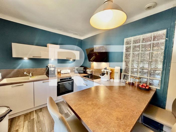 Image No.5-3 Bed House for sale