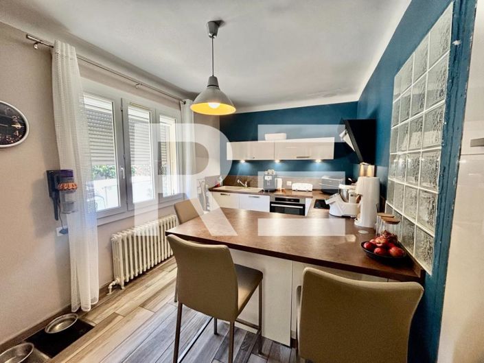 Image No.6-3 Bed House for sale