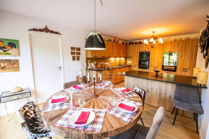 Image No.10-5 Bed Apartment for sale