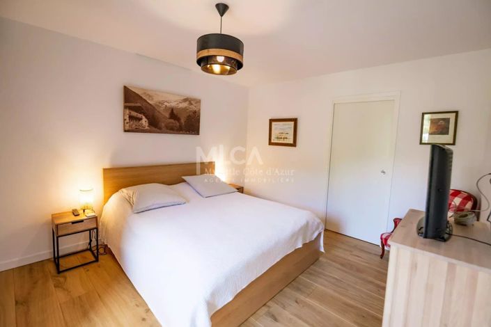 Image No.13-5 Bed Apartment for sale