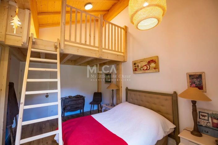 Image No.19-5 Bed Apartment for sale