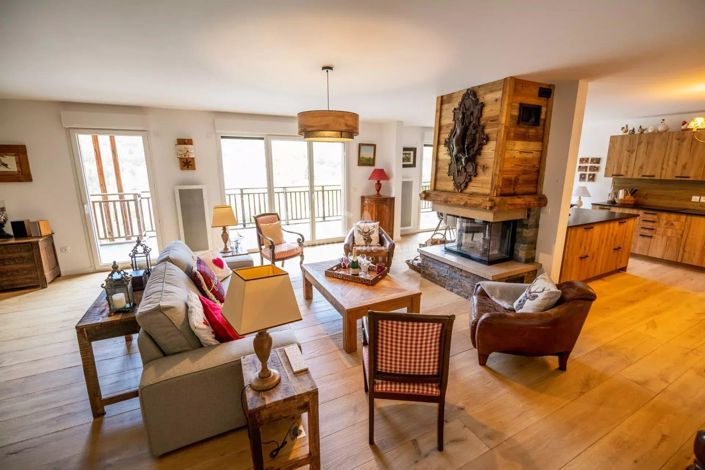 Image No.5-5 Bed Apartment for sale