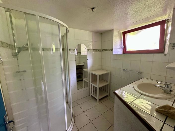 Image No.15-4 Bed House for sale