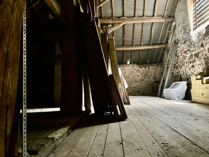 Image No.17-4 Bed House for sale