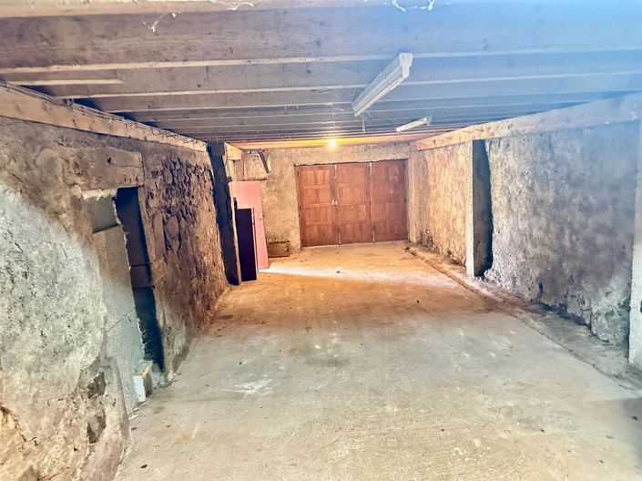 Image No.19-4 Bed House for sale