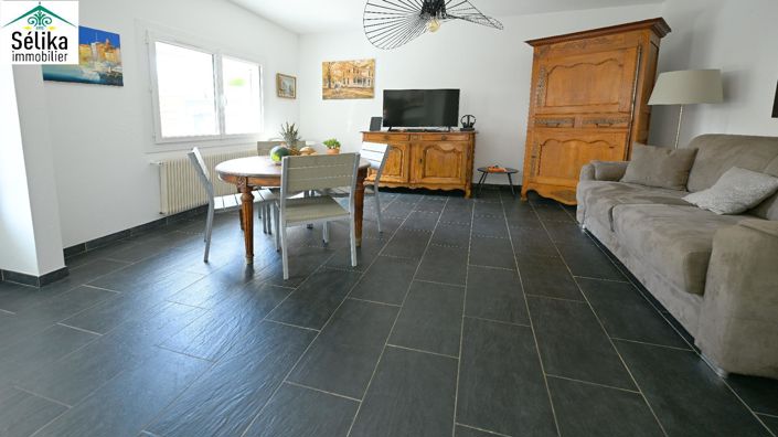 Image No.6-2 Bed House for sale