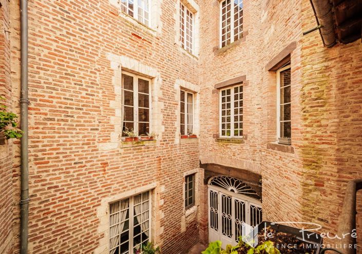 Image No.4-7 Bed Property for sale