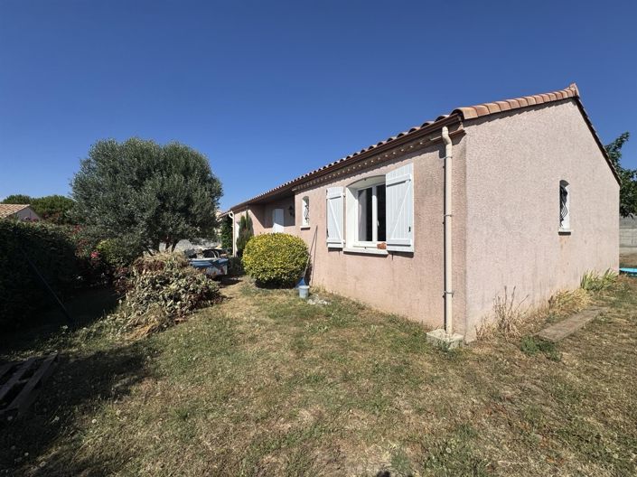 Image No.1-3 Bed House for sale