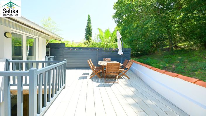 Image No.1-3 Bed House for sale