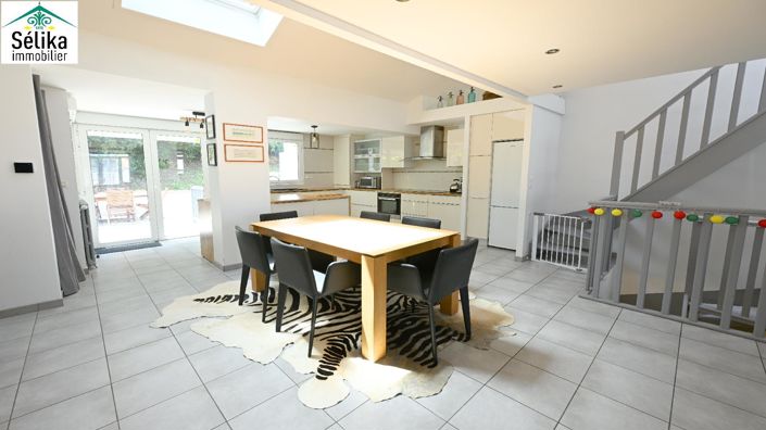 Image No.4-3 Bed House for sale