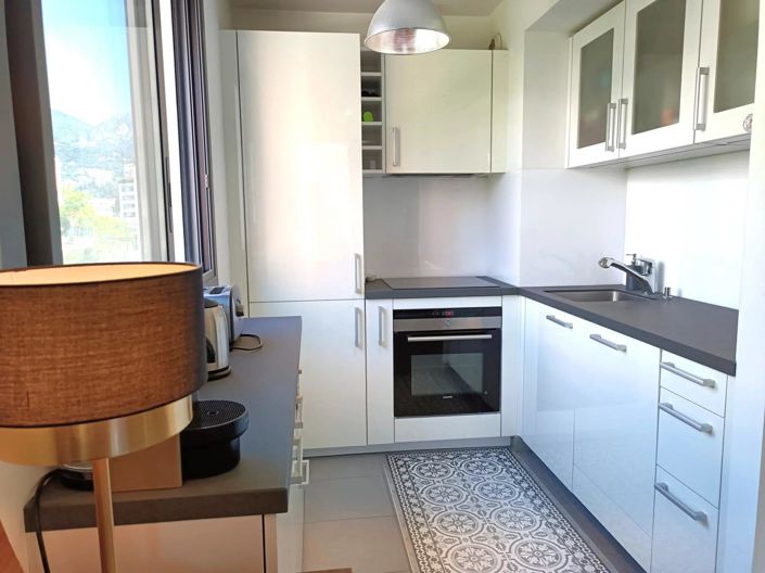 Image No.9-2 Bed Property for sale