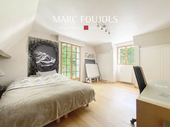 Image No.12-5 Bed House for sale