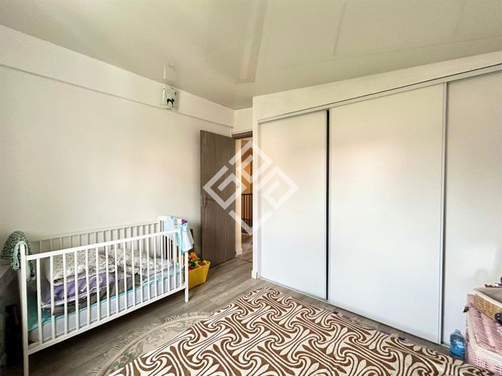 Image No.12-5 Bed House for sale