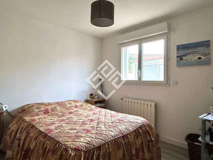 Image No.13-5 Bed House for sale