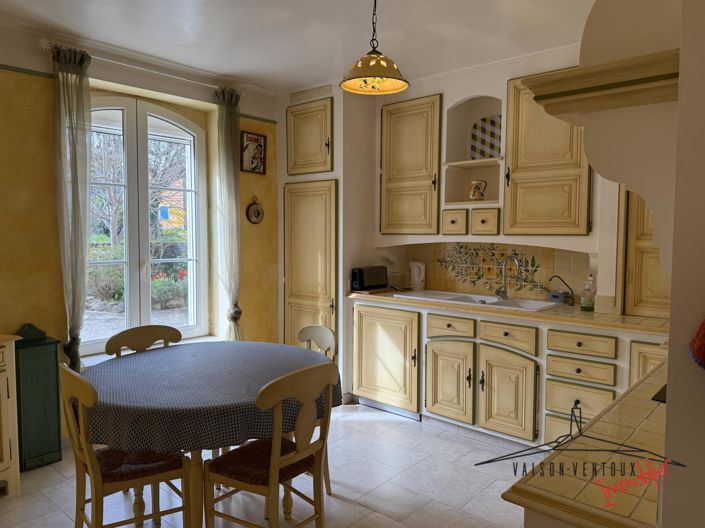 Image No.10-5 Bed House for sale