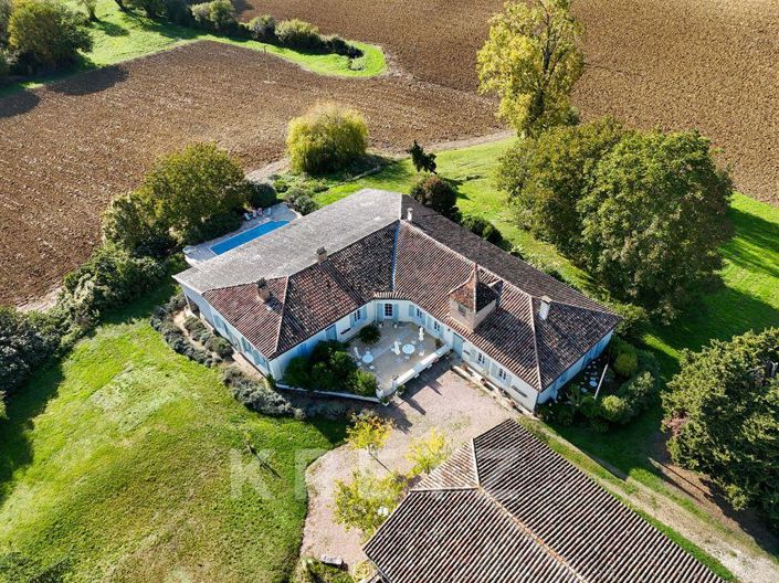 Image No.12-4 Bed House for sale