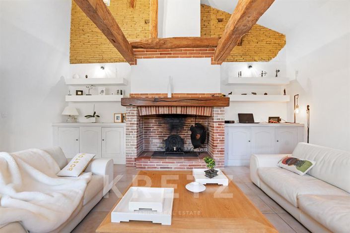 Image No.7-4 Bed House for sale