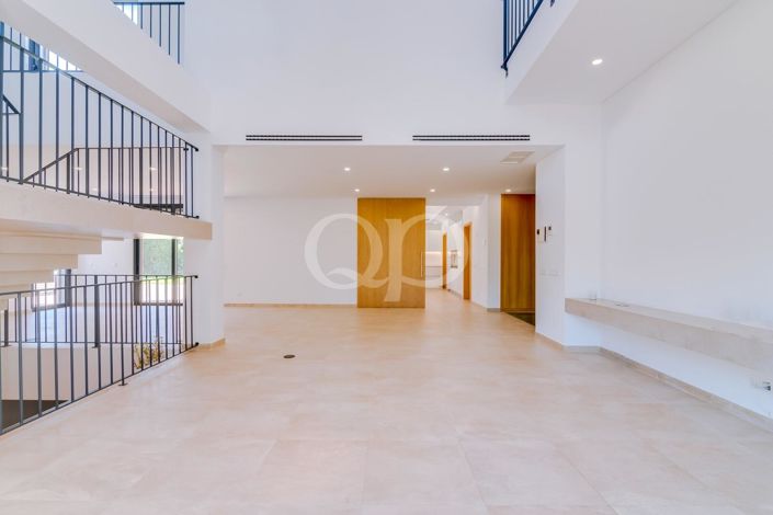 Image No.21-4 Bed House for sale