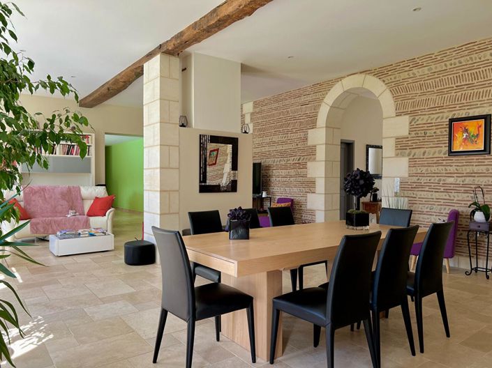 Image No.6-6 Bed House for sale