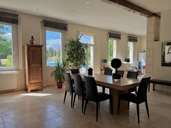 Image No.7-6 Bed House for sale