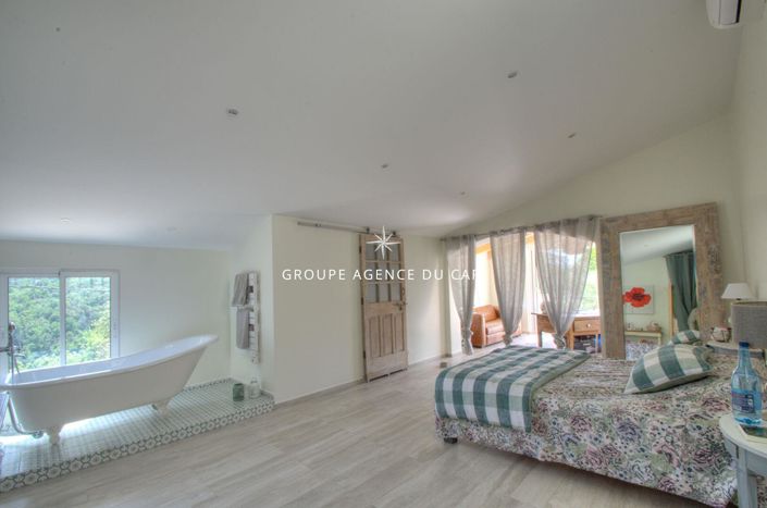 Image No.13-3 Bed House for sale