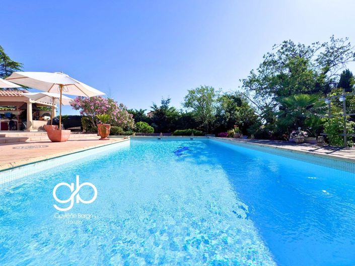 Image No.3-4 Bed House for sale