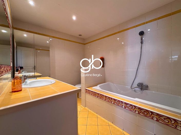 Image No.12-4 Bed House for sale