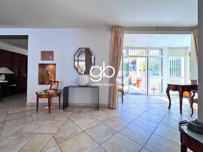 Image No.7-4 Bed House for sale