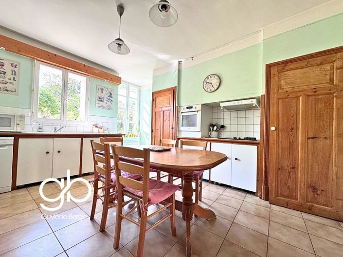 Image No.7-4 Bed House for sale