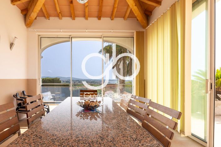 Image No.16-6 Bed House for sale