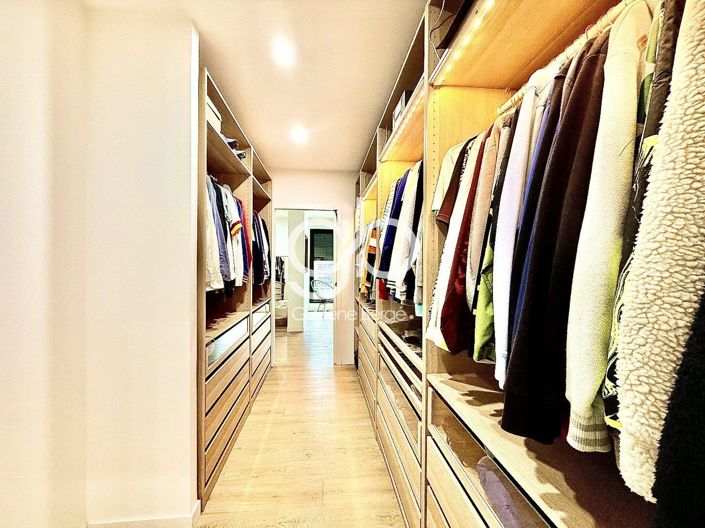 Image No.11-4 Bed House for sale