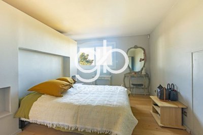 amx7bdz215agp0575