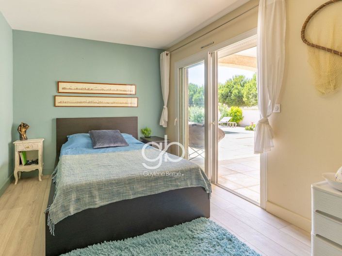 Image No.18-4 Bed House for sale