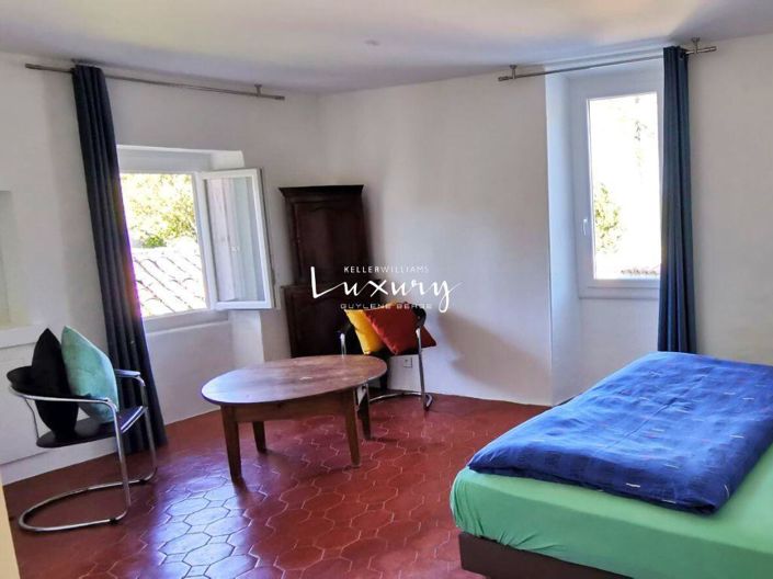 Image No.14-14 Bed House for sale