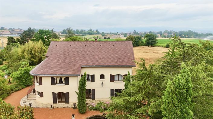 Image No.1-4 Bed House for sale