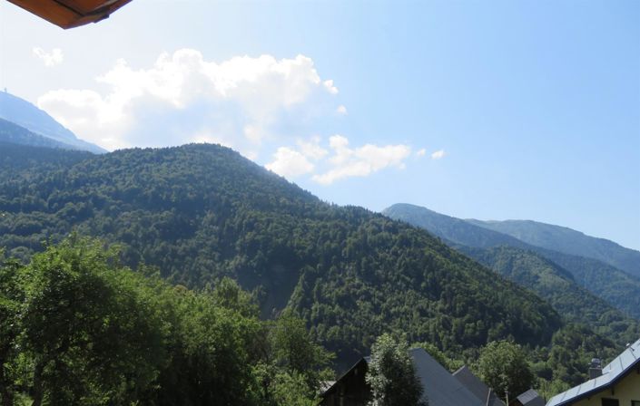 Image No.9-5 Bed House for sale