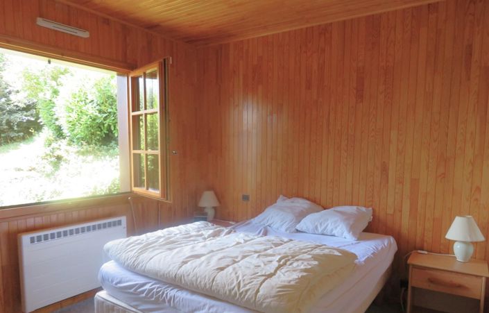 Image No.11-3 Bed House for sale